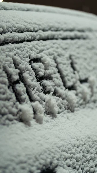 Eine Nahaufnahme Des Wortes Hölle Schnee Auf Einem Auto — Stockfoto