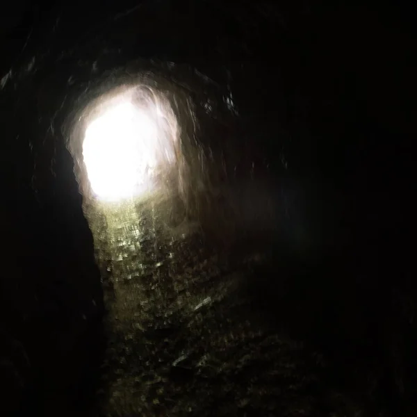 Das Helle Licht Das Eine Höhle Eintritt — Stockfoto