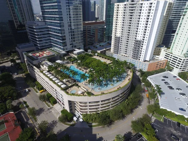 Miami Abd Deki Bir Çatı Yüzme Havuzunun Havadan Görüntüsü — Stok fotoğraf