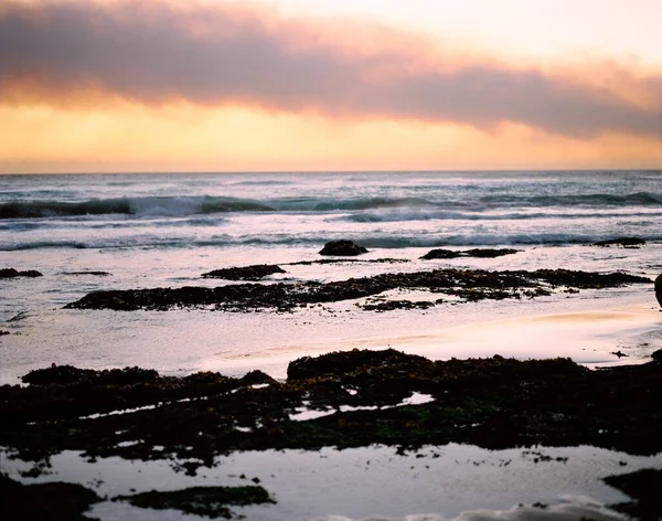 Una Splendida Vista Sulla Spiaggia Con Cielo Colorato Estate — Foto Stock