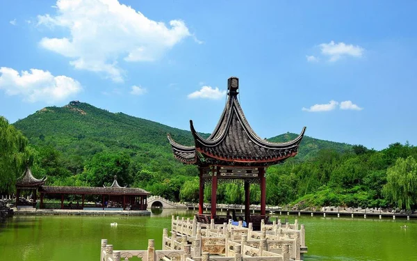 Pavillon Traditionnel Chinois Dans Parc Forestier National Beigong Pékin Chine — Photo