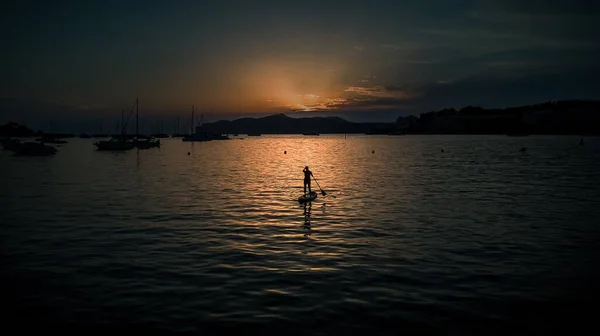 Silhouette Alone Paddleboarder Sailing Evening Sunset Majorca Spain — Stock Photo, Image