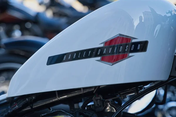 Harley Davidson Parkingu — Zdjęcie stockowe