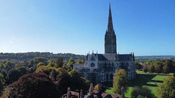 Una Splendida Vista Della Cattedrale Salisbury Una Collina Catturata Una — Foto Stock