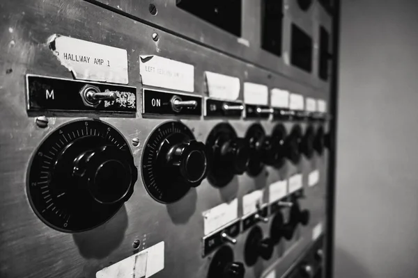 Closeup Switches Knobs Antique Control Panel — Stock Photo, Image