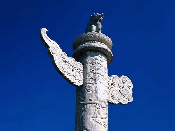 Uma Coluna Cerimonial Huabiao Contra Céu Azul — Fotografia de Stock