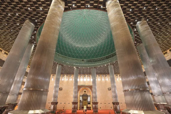 Interior Istiqlal Mesquita Jacarta Indonésia — Fotografia de Stock