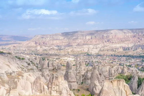 Krásná Scéna Seyir Tepesi Kapadokya Pohoří Modrou Oblohou Turecku — Stock fotografie