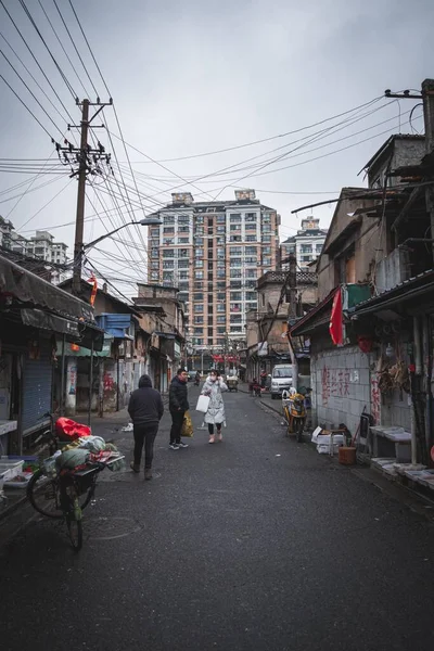 Local Street Huang District Shanghai China People Walking — 图库照片