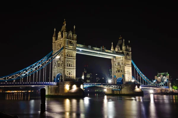 Tower Bridge Illuminato Notte — Foto Stock