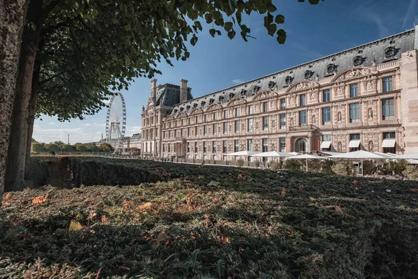 Tuileries Sarayı Cephesinin Güzel Bir Manzarası — Stok fotoğraf