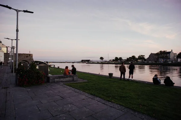 Galway Rlanda Gün Batımında Güzel Bir Göl Manzarası — Stok fotoğraf