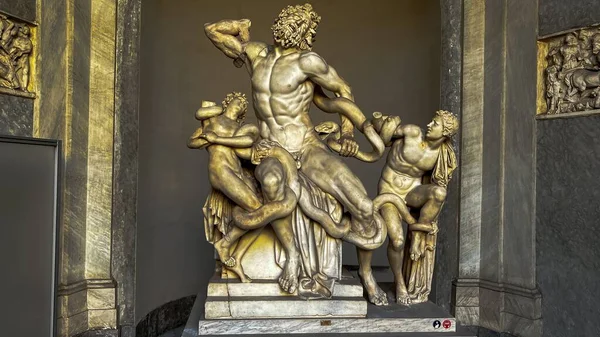 Крупный План Мраморной Статуи Лаокуна Сыновей Жозефа Чинарда Музее Италии — стоковое фото
