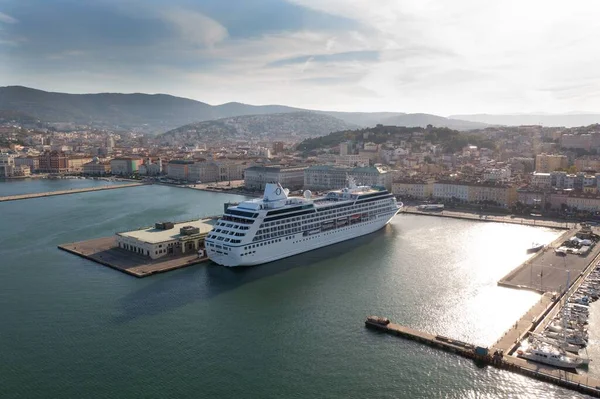 Drone Shot Nautical Cruise Ship Msc Fantasia Anchored Seaport Trieste — Stock Photo, Image