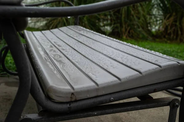 Closeup Shot Plastic Bench Covered Rainwater — Stock Photo, Image