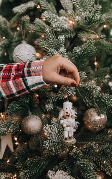 Close Photo Woman Decorating Christmas Tree Nutcracker Soldier Ornament — Stock Photo, Image