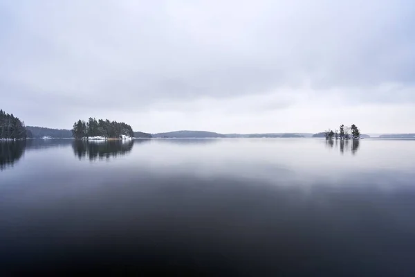 Spiegelungen See Und Wasser Grauen Wintertagen — Stockfoto