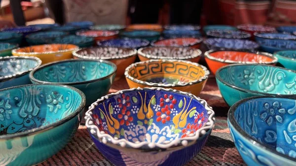 Closeup Shot Ornamented Plates Sale Wadi Rum Desert Market Jordan — Stock Photo, Image