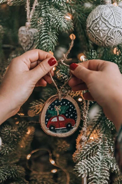 Close Photo Woman Decorating Christmas Tree Diy Handpainted Ornament — Stock Photo, Image
