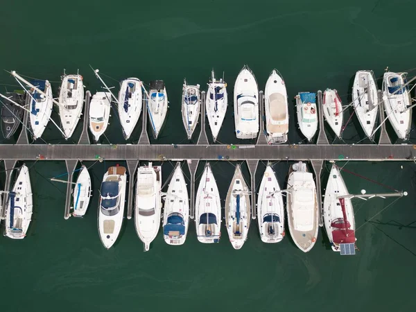 Limandaki Gemilerin Hava Görüntüsü — Stok fotoğraf