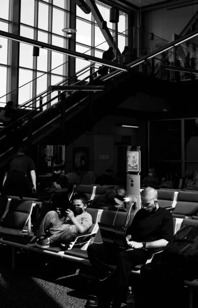 Vertical Grayscale People Sitting Station Vancouver Canada — Stock Photo, Image