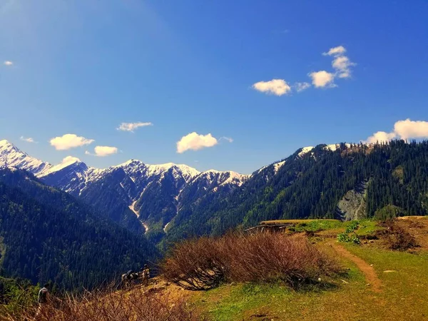 Krásný Výhled Hornatou Krajinu Slunečného Dne — Stock fotografie