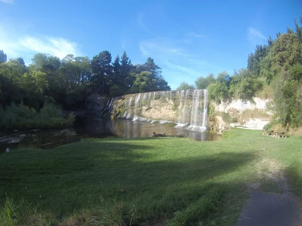 Beautiful View Rere Falls Sunny Day Park Rere New Zealand — Stock Photo, Image