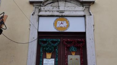 Lizbon, Portekiz 'de Alfama sokaklarına çeşitli renkler yayıldı