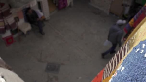 Люди Які Гуляли Вулицями Тетуана Марокко — стокове відео