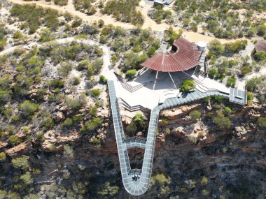 Kalbarri Skywalk 'un güzel bir manzarası Kalbarri Ulusal Parkı, Avustralya' da turistik bir eğlence.