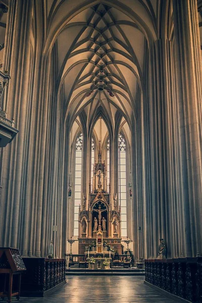 stock image An inside view of the Cologne Cathedral with a vaulted ceiling