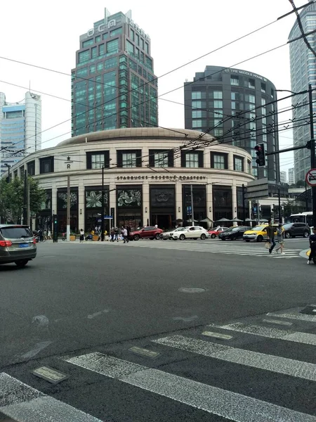 Starbucks Roastery Külseje West Nanjing Huangpu Kerületben Utcai Zebrával — Stock Fotó