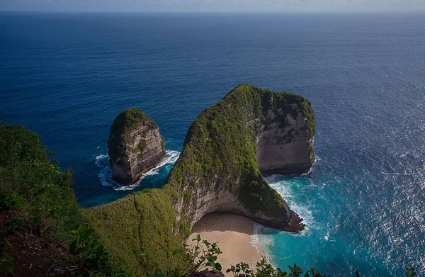 Αεροφωτογραφία Της Παραλίας Kelingking Cliff Στο Νησί Nusa Penida Του — Φωτογραφία Αρχείου