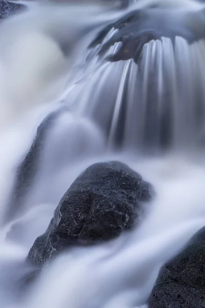 Vertical Shot Scenic Long Exposure Waterfall Daytime — Stock Photo, Image