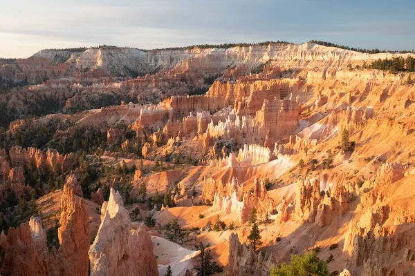 Eine Wunderschöne Geologische Landschaft Mit Felsformationen Bryce Canyon National Park — Stockfoto
