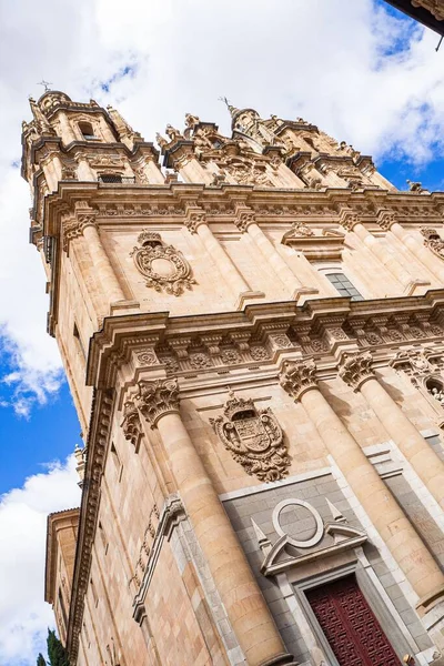 Ângulo Baixo Antiga Instituição Religiosa Clerecia Atração Turística Salamanca Espanha — Fotografia de Stock