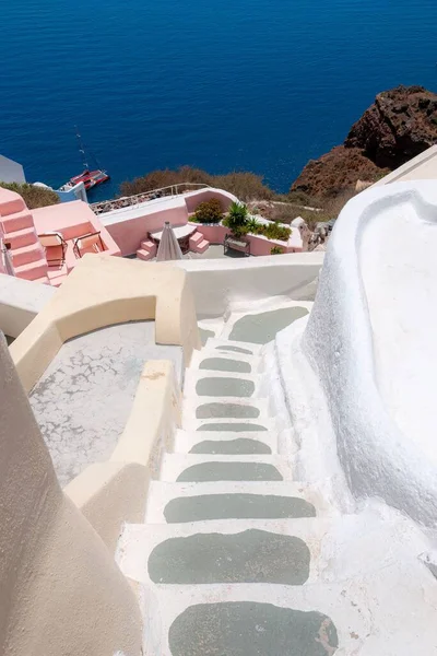 Pionowe Ujęcie Typowych Schodów Santorini — Zdjęcie stockowe