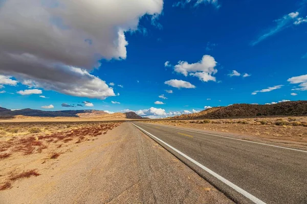 Dramatic Clouds Lane Highway Nevada Desert Mountains Background — Stock Photo, Image