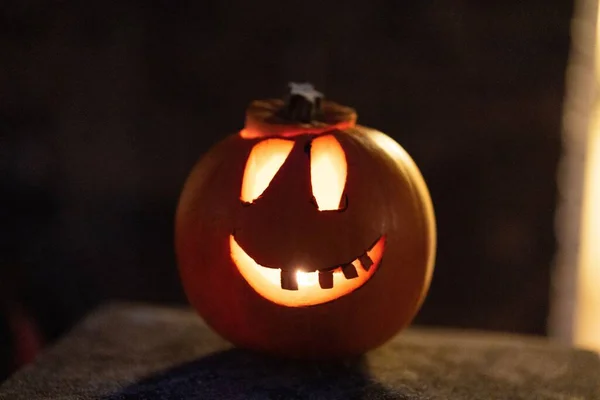 Ręcznie Robione Dynie Halloween Oświetlone Cand — Zdjęcie stockowe