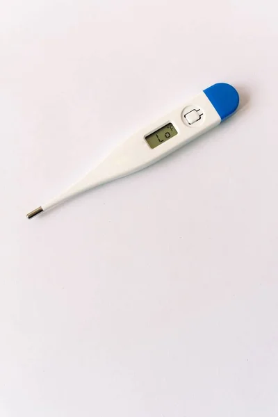 Thermometer Isolated White Fever Diagnostic Healthcare Concept — Stock Photo, Image