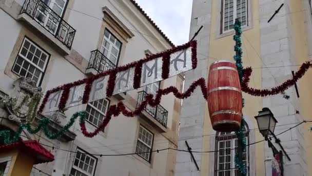Een Foto Van Verschillende Kleuren Verspreid Straten Van Alfama Lissabon — Stockvideo