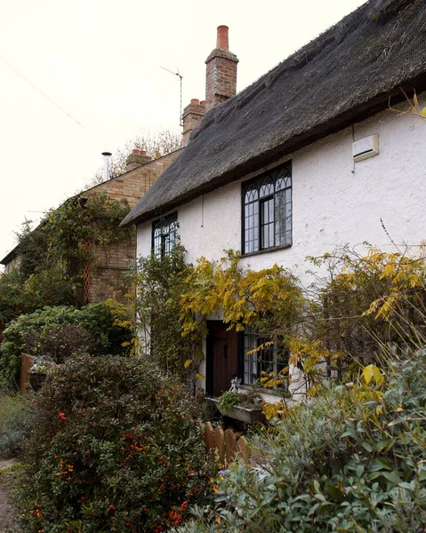 Hemingford Grey Ngiltere Sazdan Yapılmış Güzel Bir Kır Evinin Dikey — Stok fotoğraf