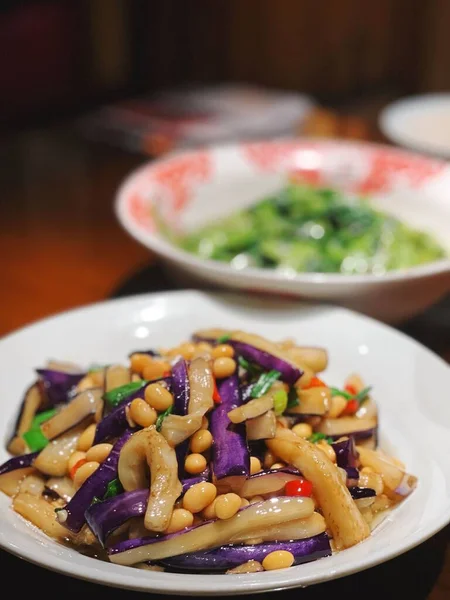 Eine Nahaufnahme Eines Chinesischen Salats Mit Auberginen — Stockfoto