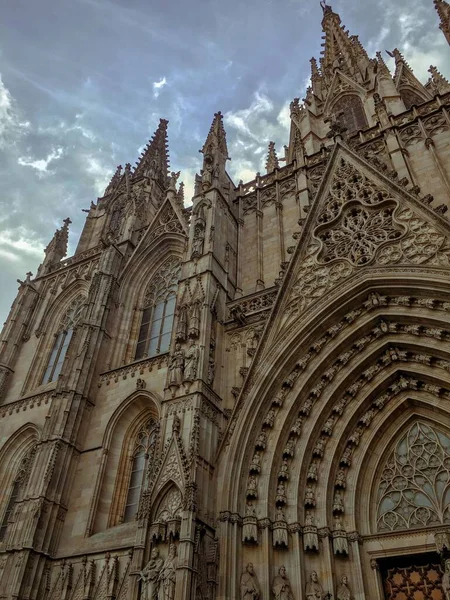 Close Catedral Santa Cruz Santa Eulália Barcelona Espanha — Fotografia de Stock