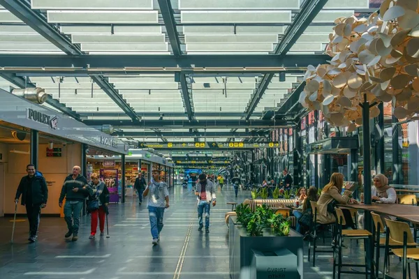 Die Hauptwartehalle Des Hauptbahnhofs Von Malmö Schweden — Stockfoto