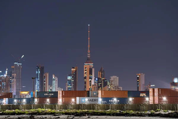 Krásný Výhled Osvobozeneckou Věž Kuvajt Průmyslovou Zónou — Stock fotografie