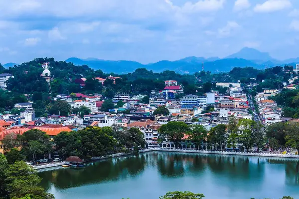 Aerial View Kandy Lake Surrounded Green Mountains Building Sri Lanka — Stock Photo, Image