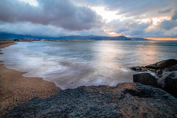 Een Prachtig Uitzicht Zee Een Zonnige Dag Spanje — Stockfoto