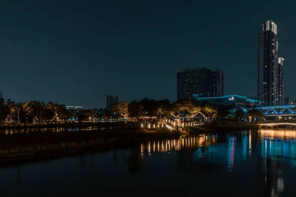 Vue Nuit Angle Bas Des Immeubles Grande Hauteur Fuzhou Avec — Photo