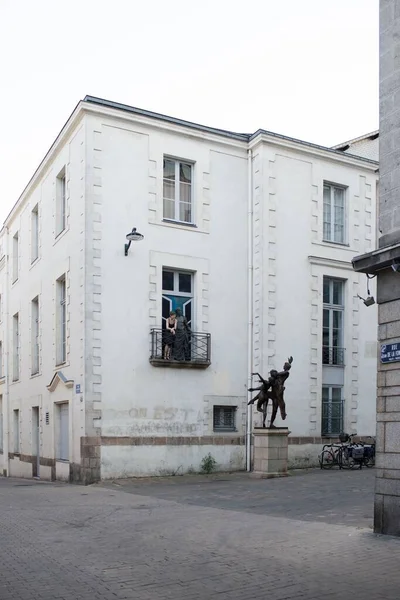 Vertical Shot Historic White Building Person Balcony Nantes France — Stock Photo, Image